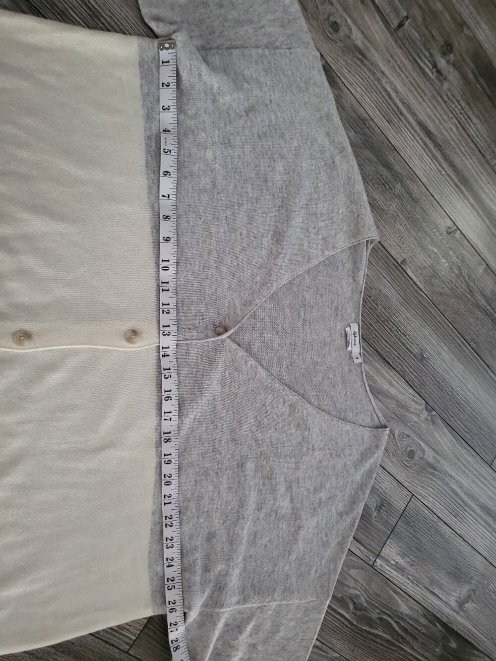 Cashmere Blend Colorblock V-Neck Cardigan Grey Cream 2X - Picture 7 of 8